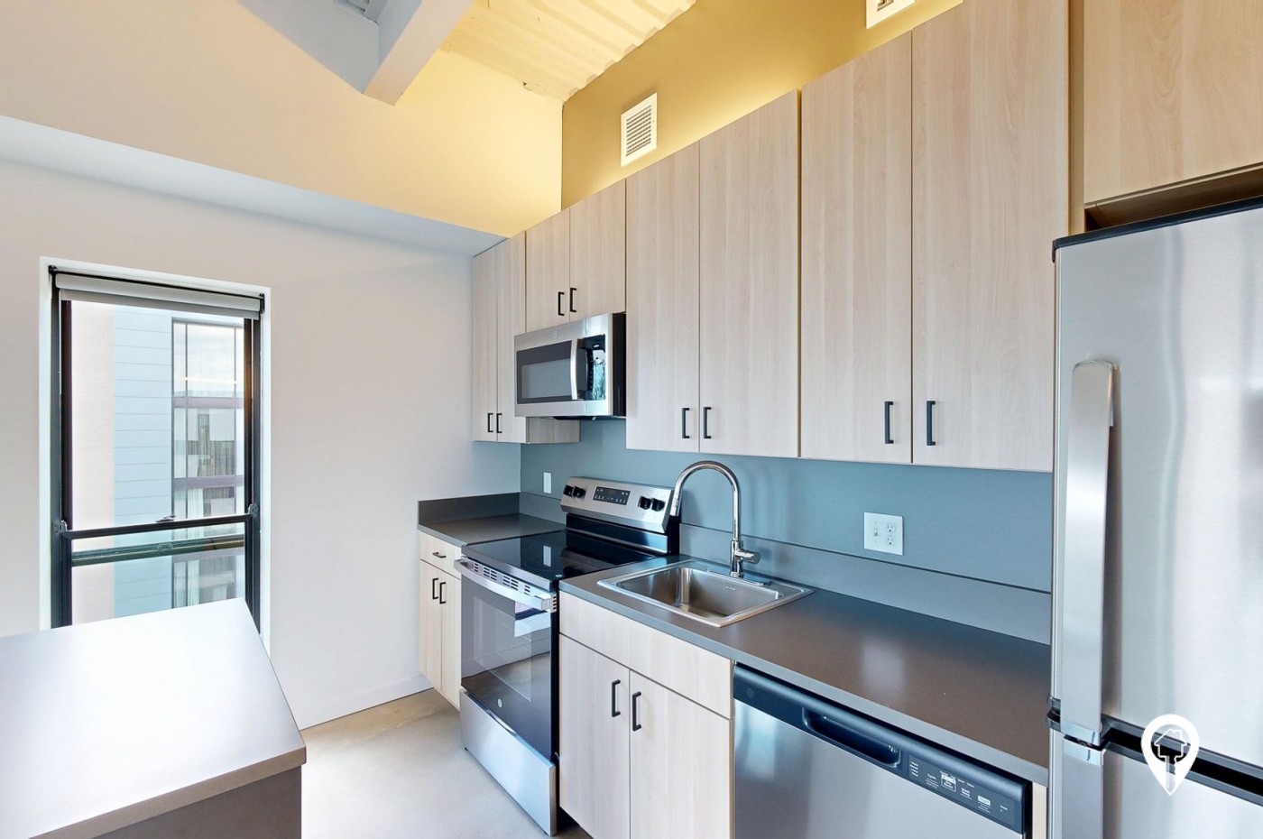 418 East Grand Apartments