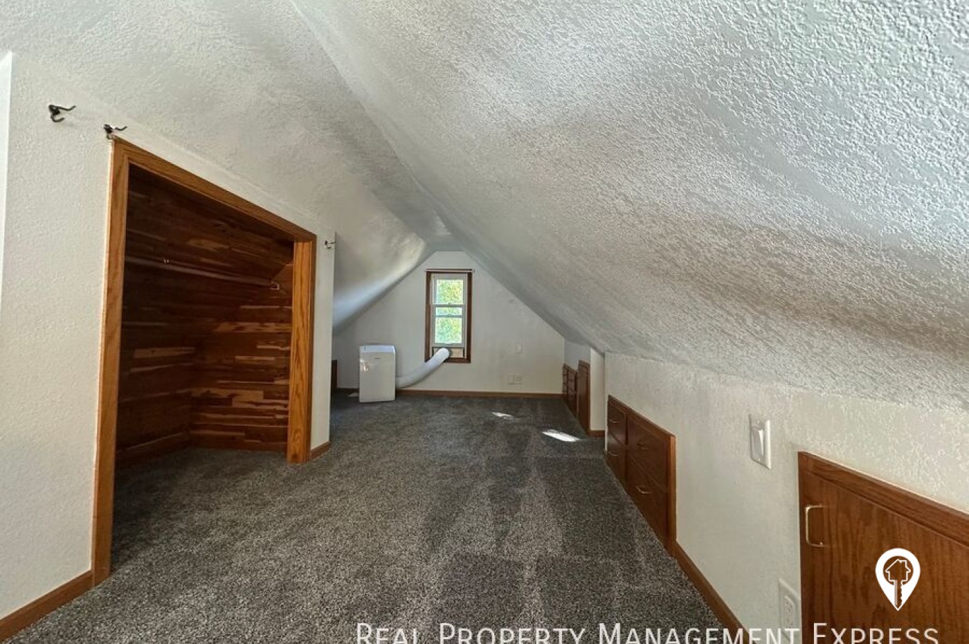312 S 1st Ave House