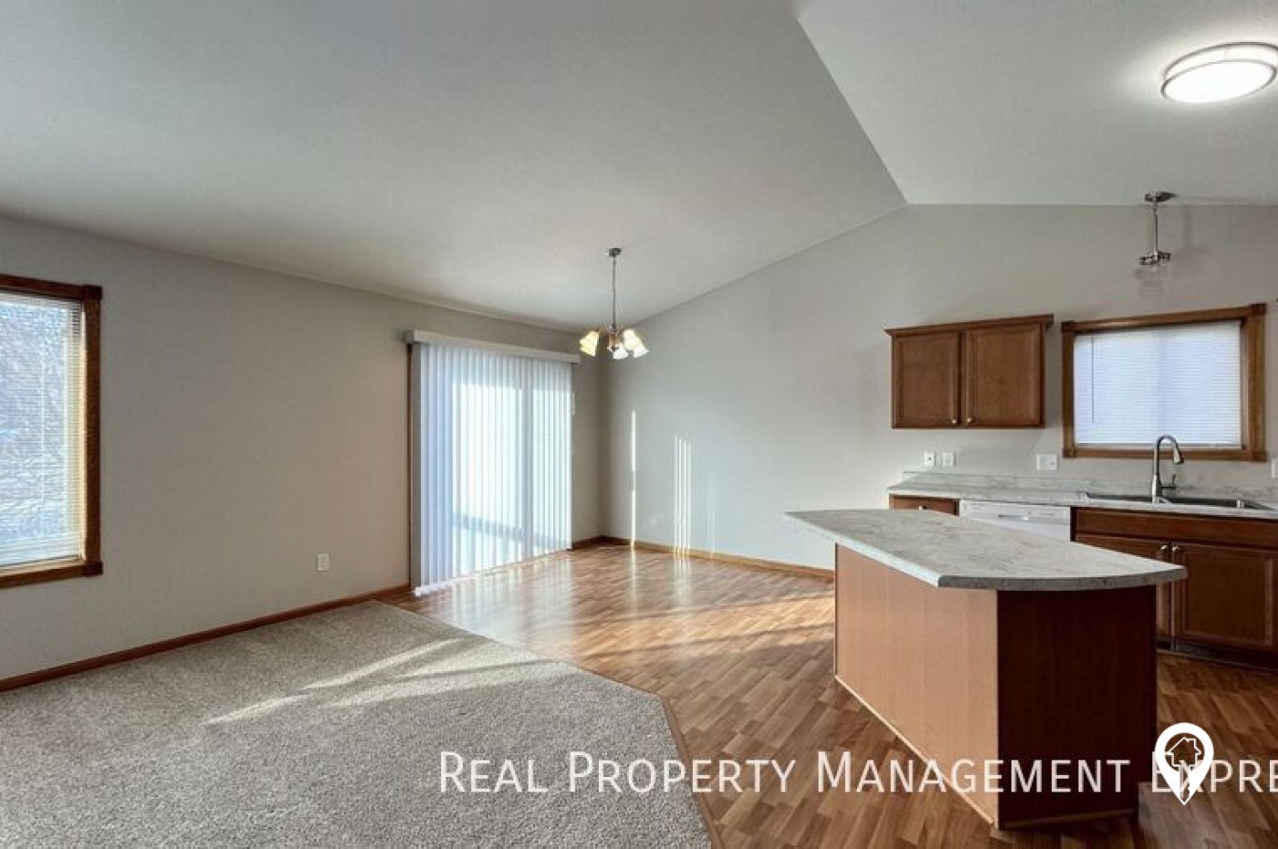 3202 N Aurora Ave House