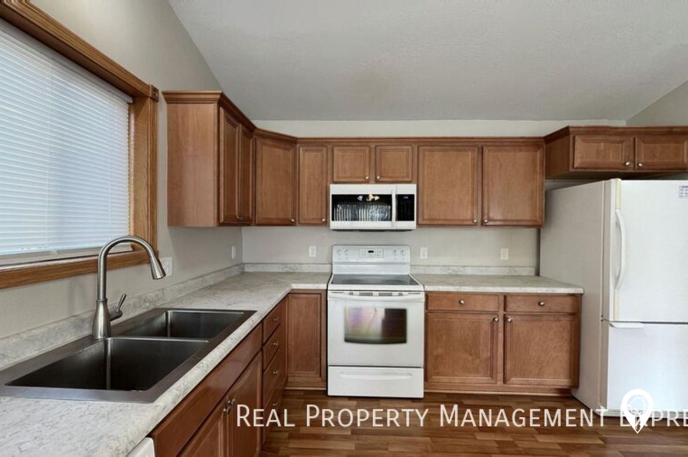 3202 N Aurora Ave House