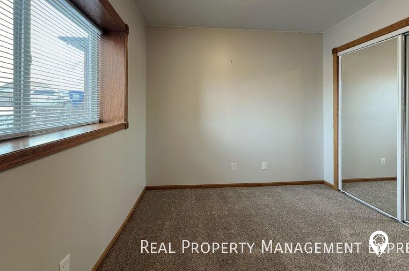 3202 N Aurora Ave House