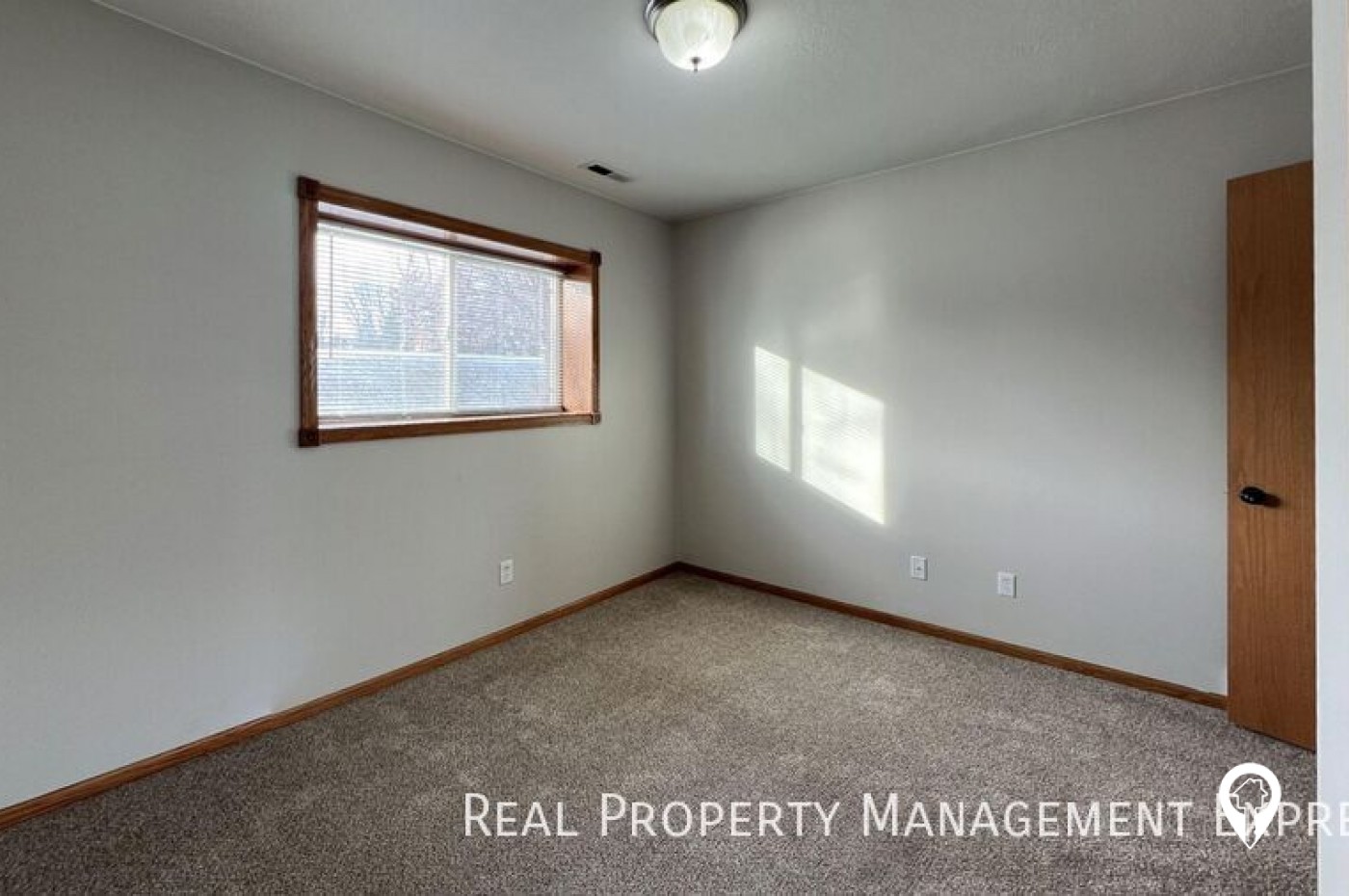 3202 N Aurora Ave House