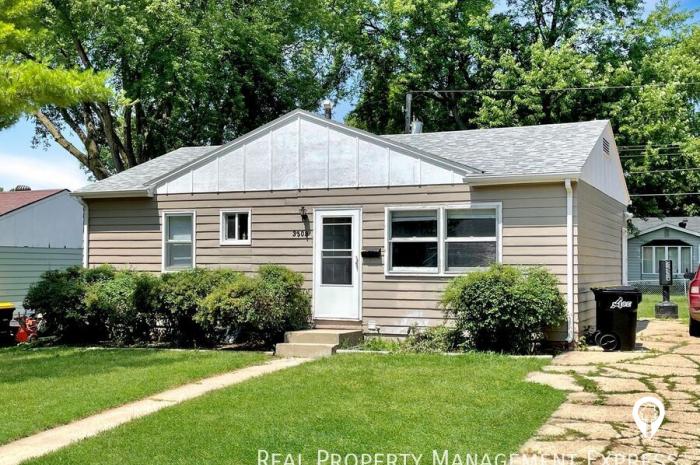 3308 E 24th St House