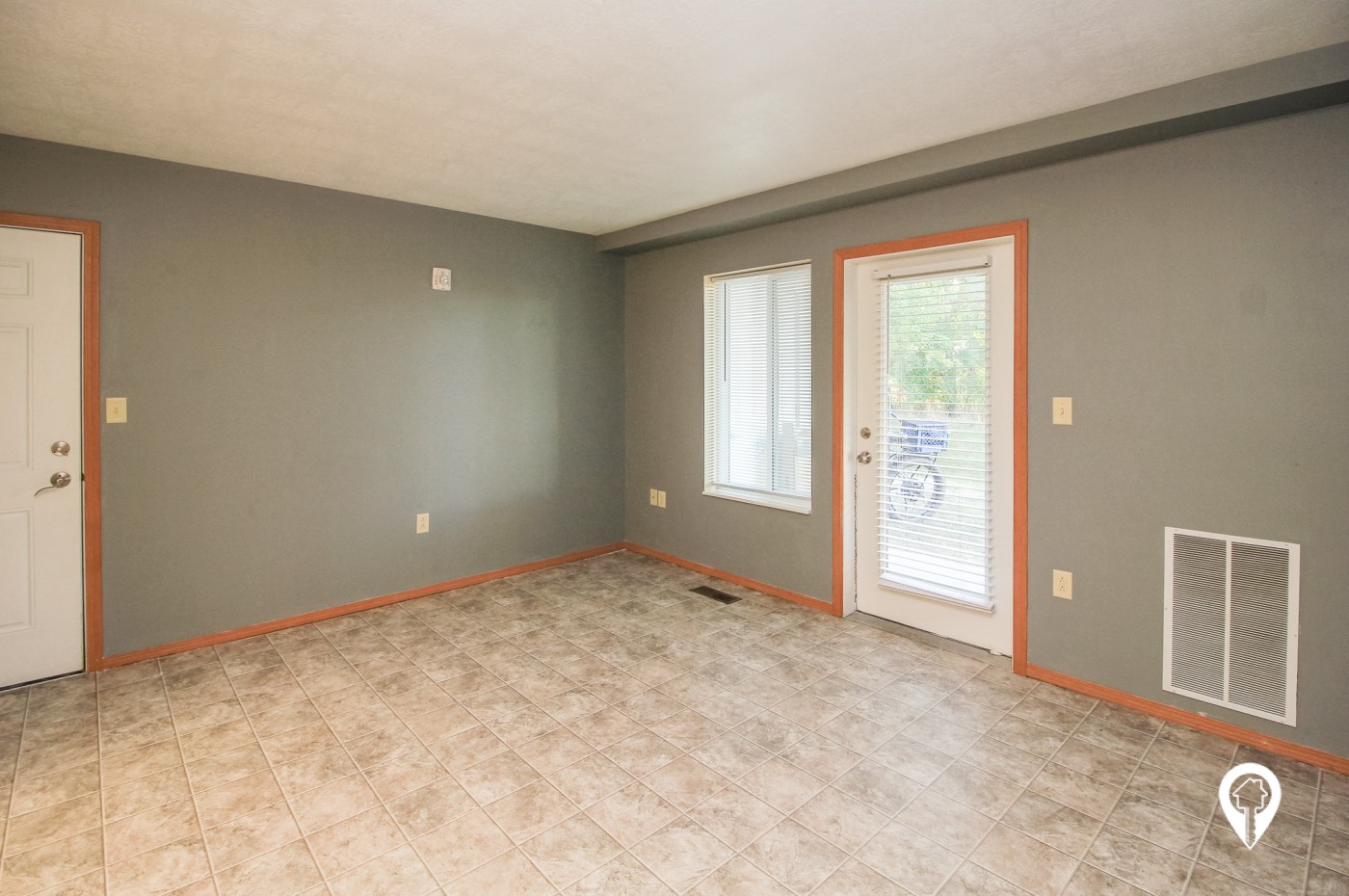 Northlake Apartments