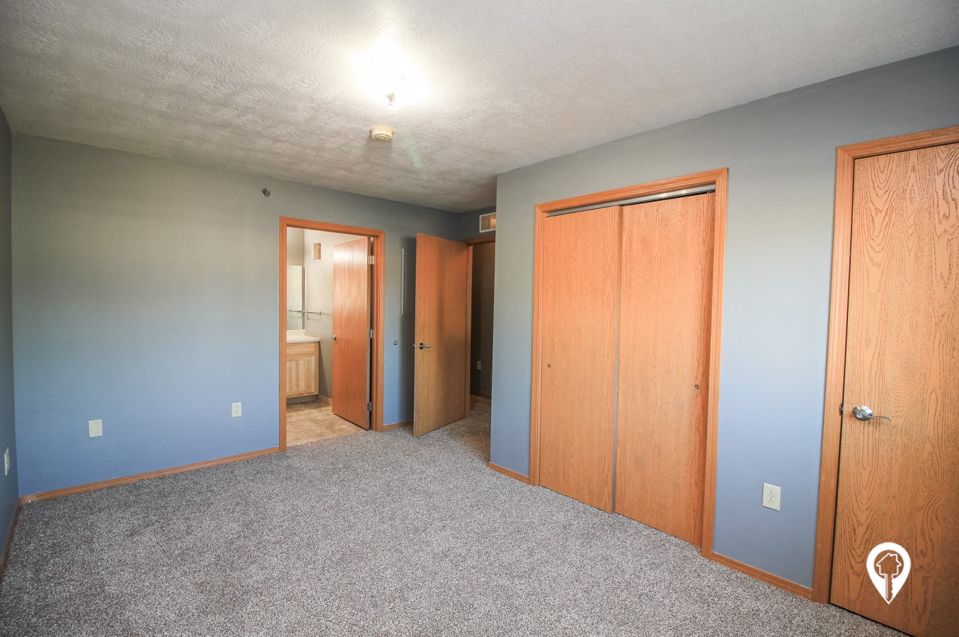 Northlake Apartments