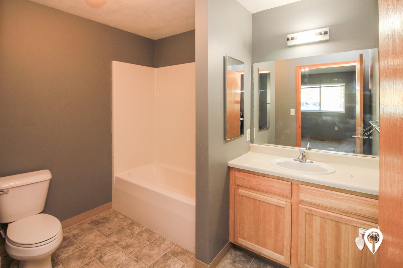 Northlake Apartments