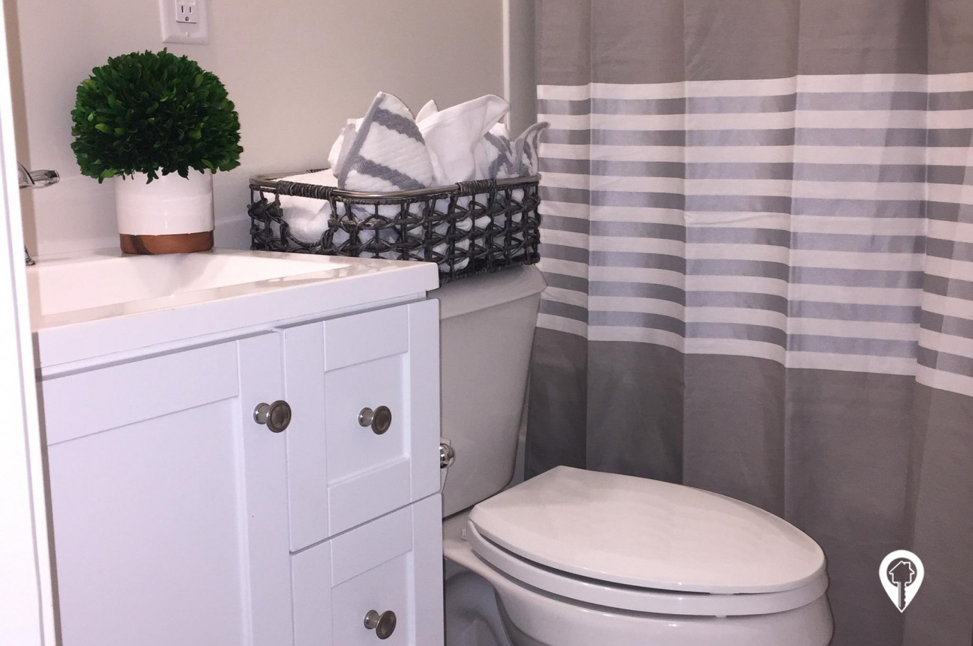 10th Street Apartments