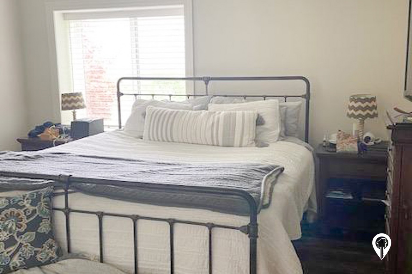 10th Street Apartments