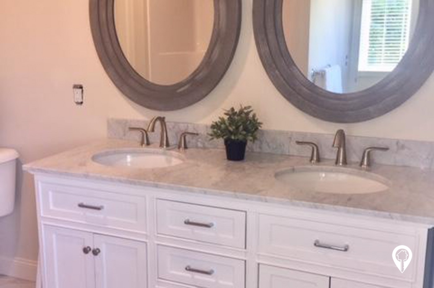 10th Street Apartments