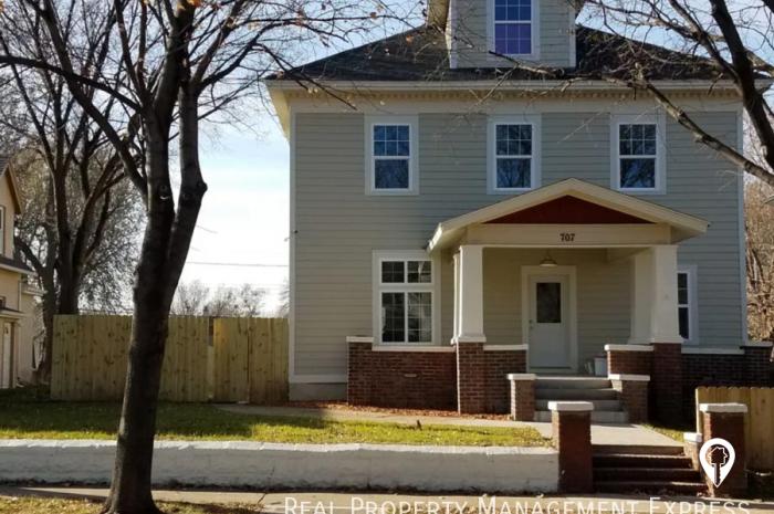 707 N Duluth Ave House