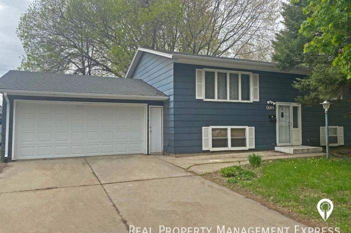 605 N Williams Ave House