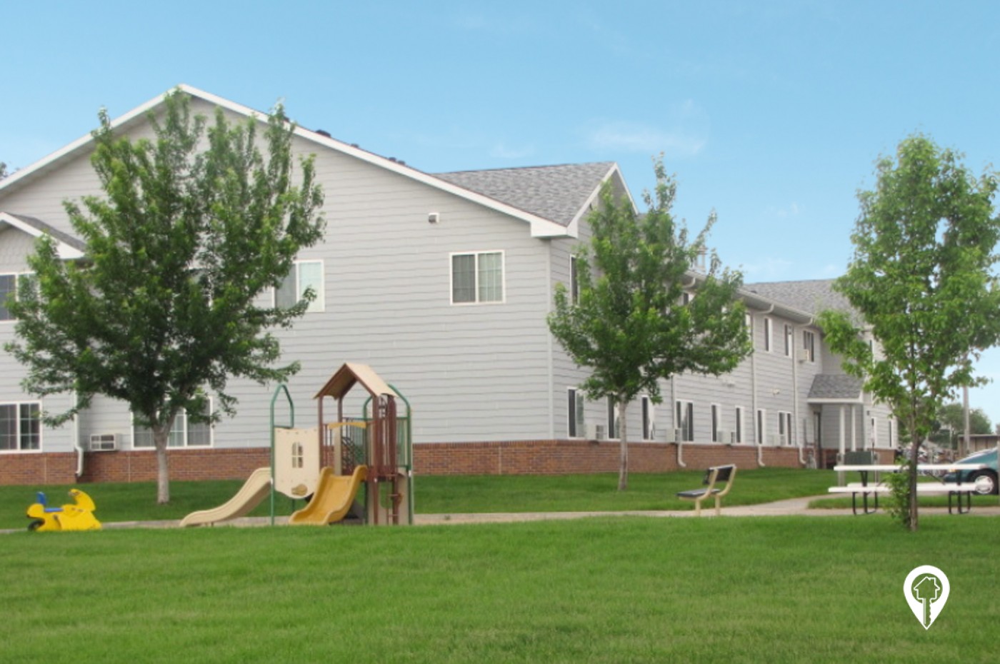 East Woods Apartments