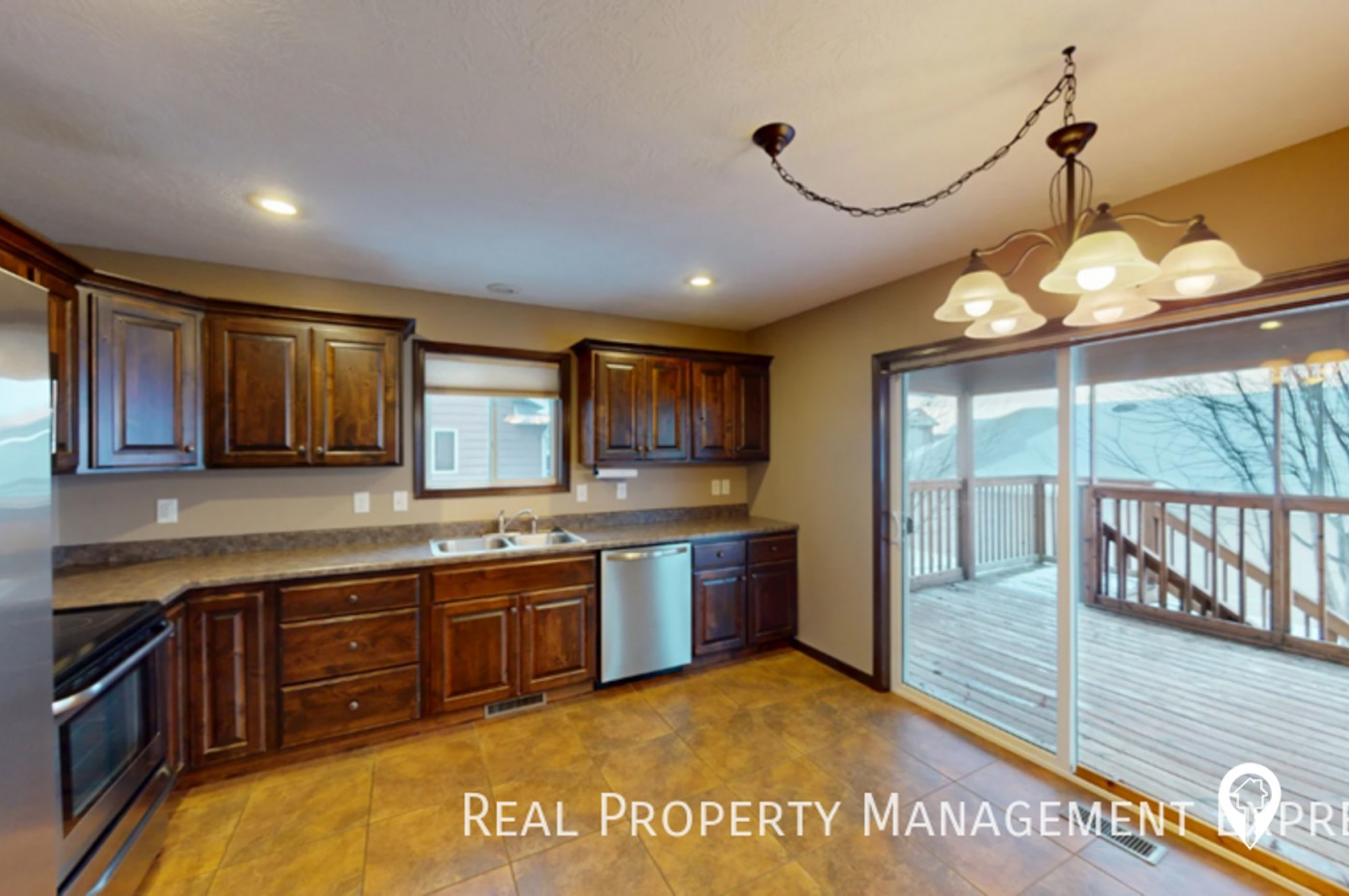 205 W Ivy Rd Townhome