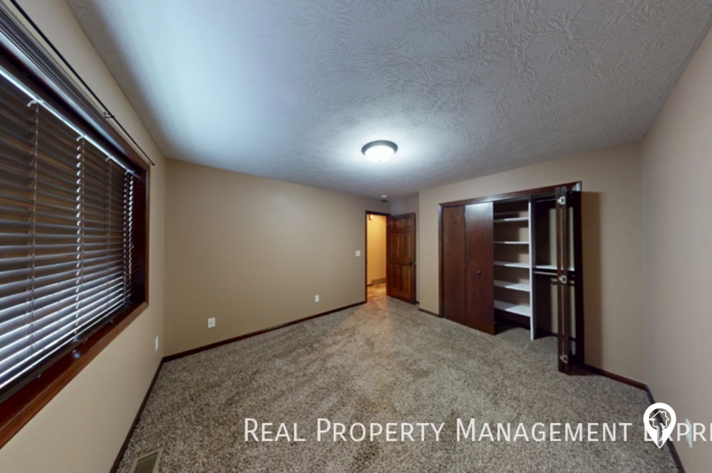 205 W Ivy Rd Townhome