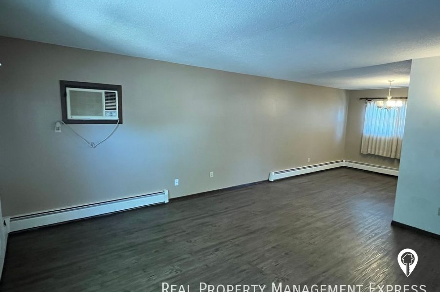 1511 E Nye St Duplex