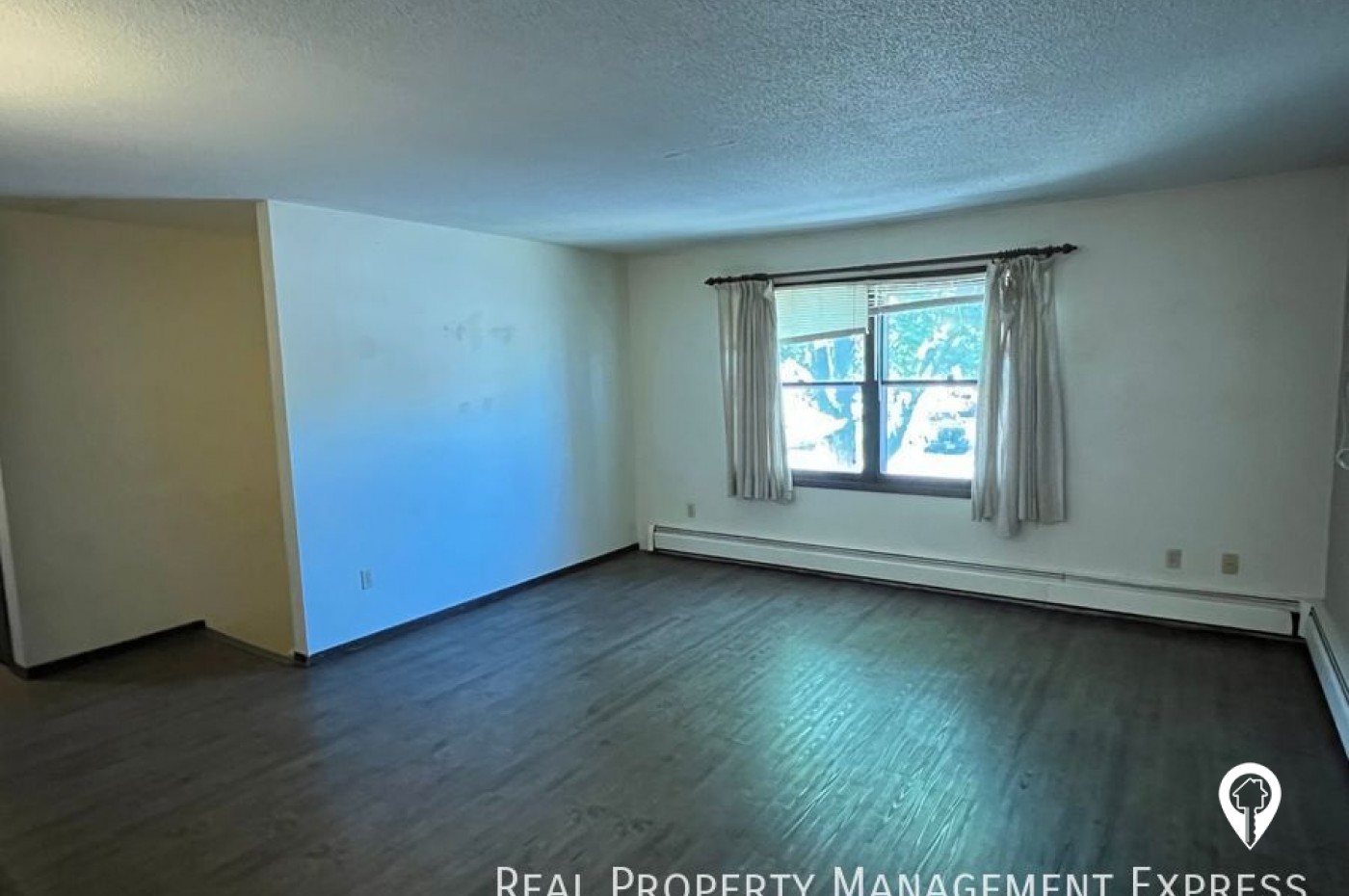 1511 E Nye St Duplex