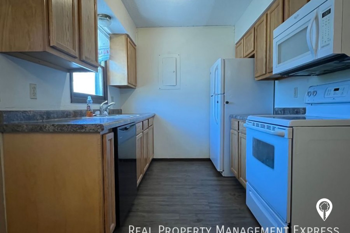 1511 E Nye St Duplex