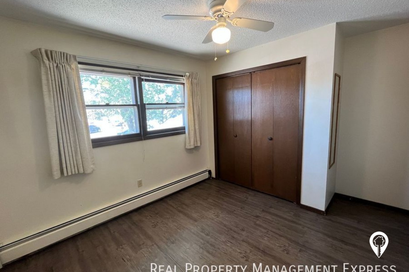 1511 E Nye St Duplex