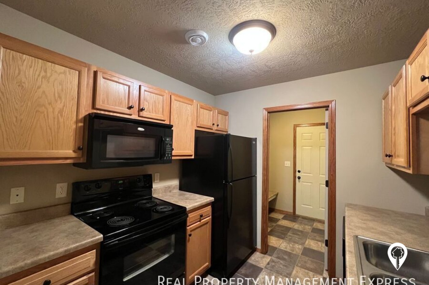 3604 W 93rd St Townhome