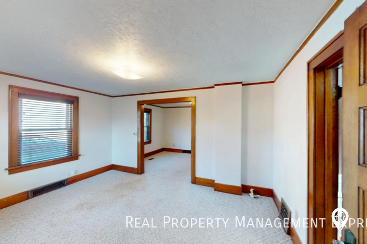 2520 S Norton Ave House