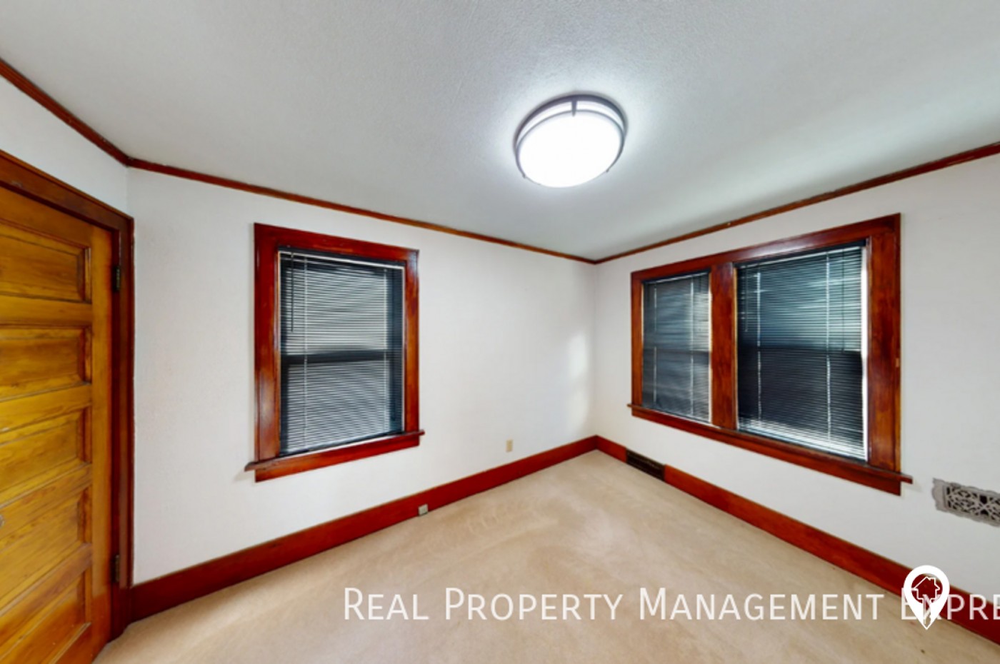 2520 S Norton Ave House