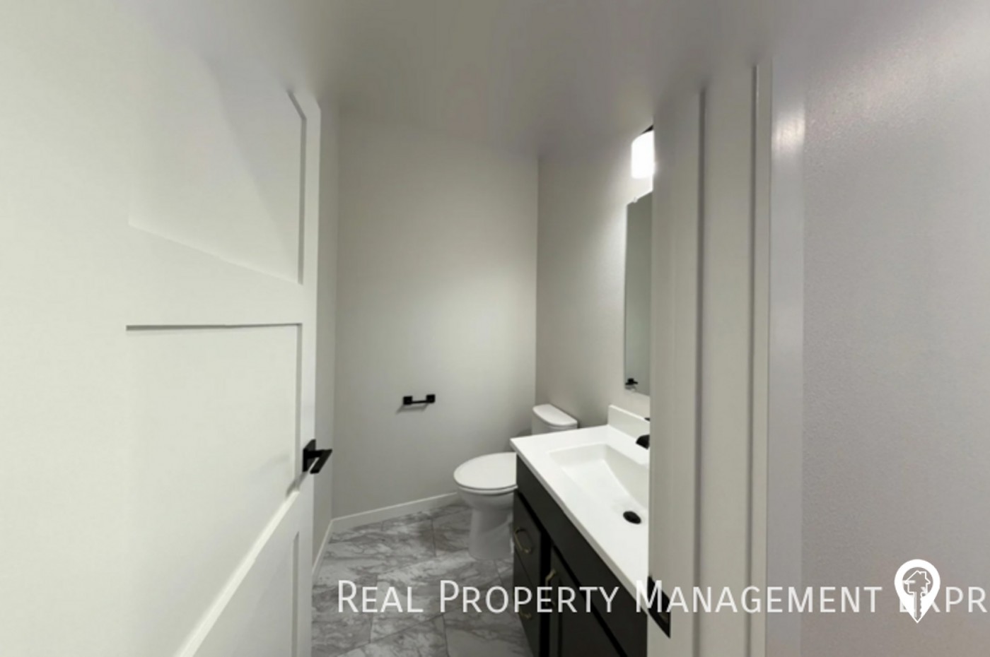 5520 S Huntwood Ave Townhome