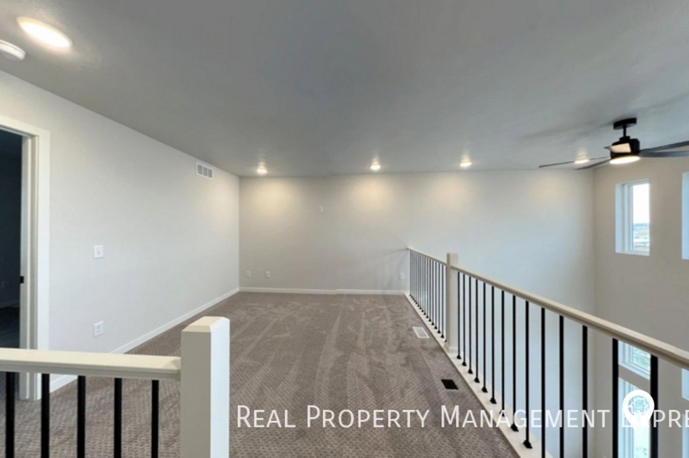 5520 S Huntwood Ave Townhome