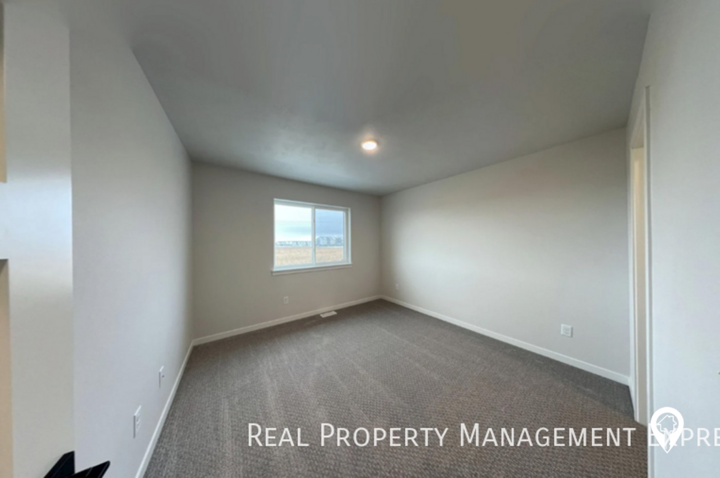 5520 S Huntwood Ave Townhome