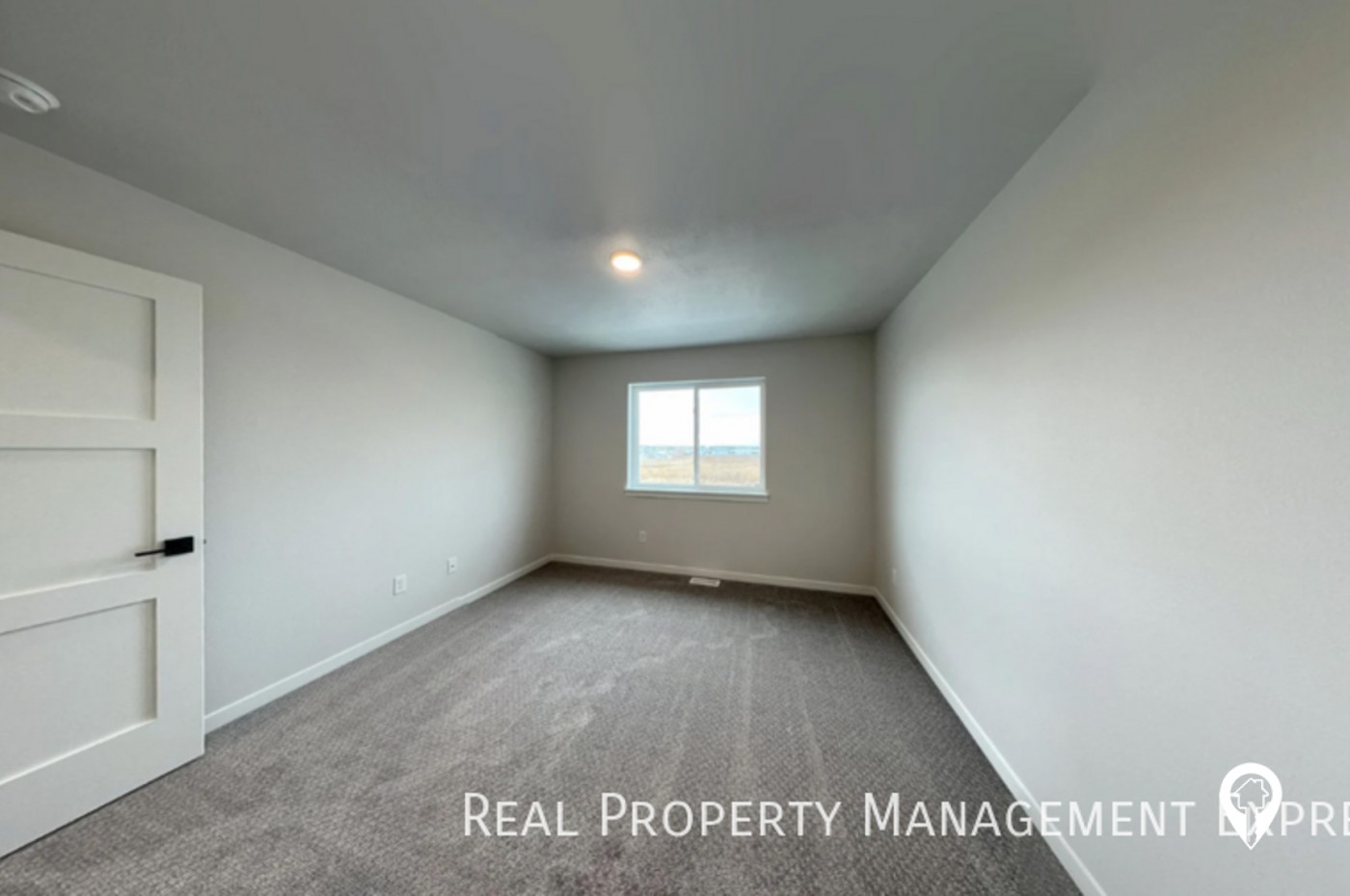 5520 S Huntwood Ave Townhome