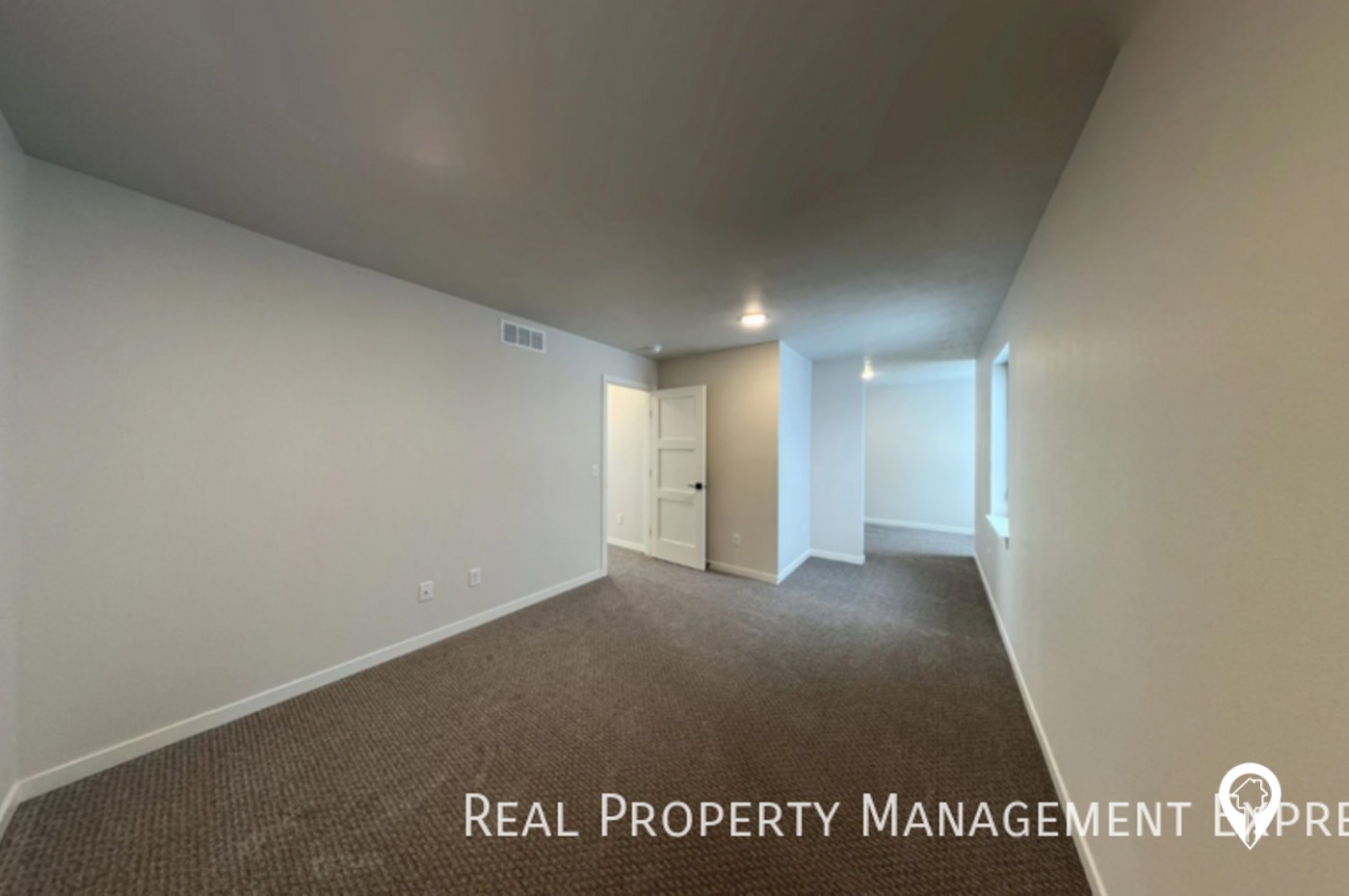 5520 S Huntwood Ave Townhome