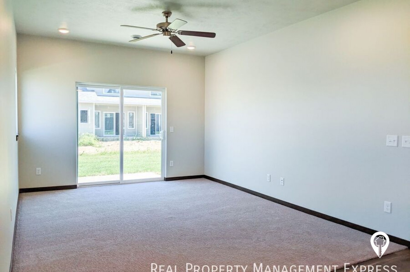 5400 S Dubuque Ave Townhome