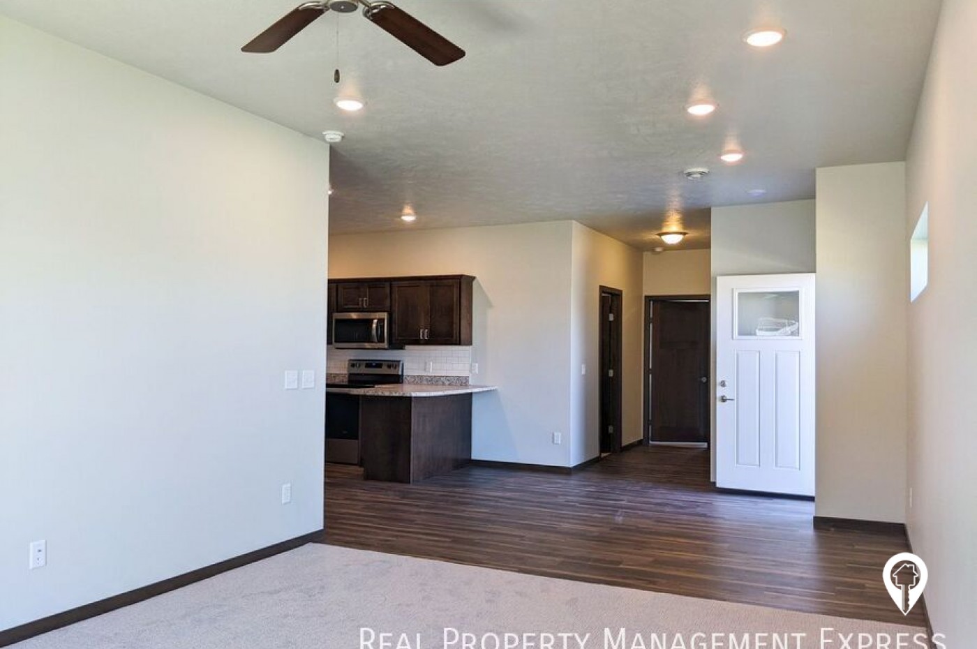 5400 S Dubuque Ave Townhome