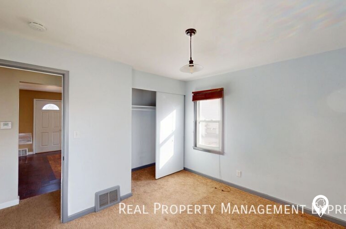 609 S Lyndale Ave Home