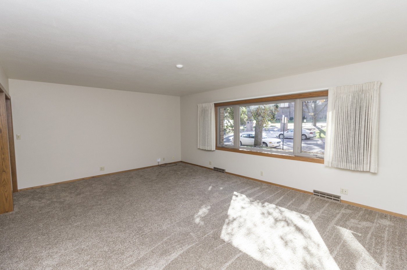 Cambridge Apartments