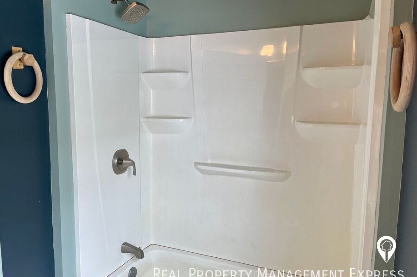 2419 S Main Ave House