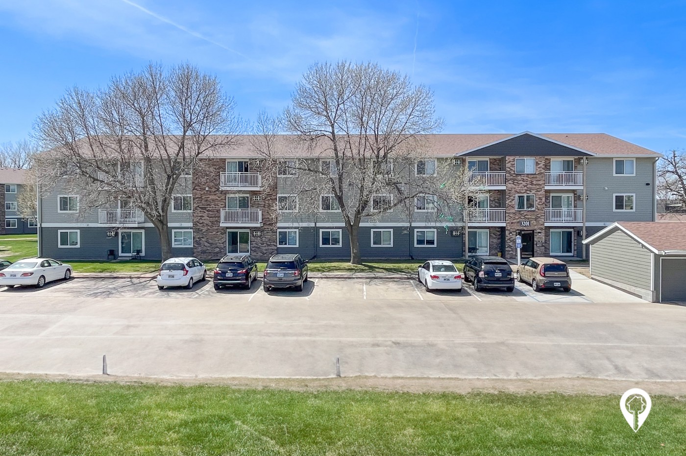 Golden Creek Apartments