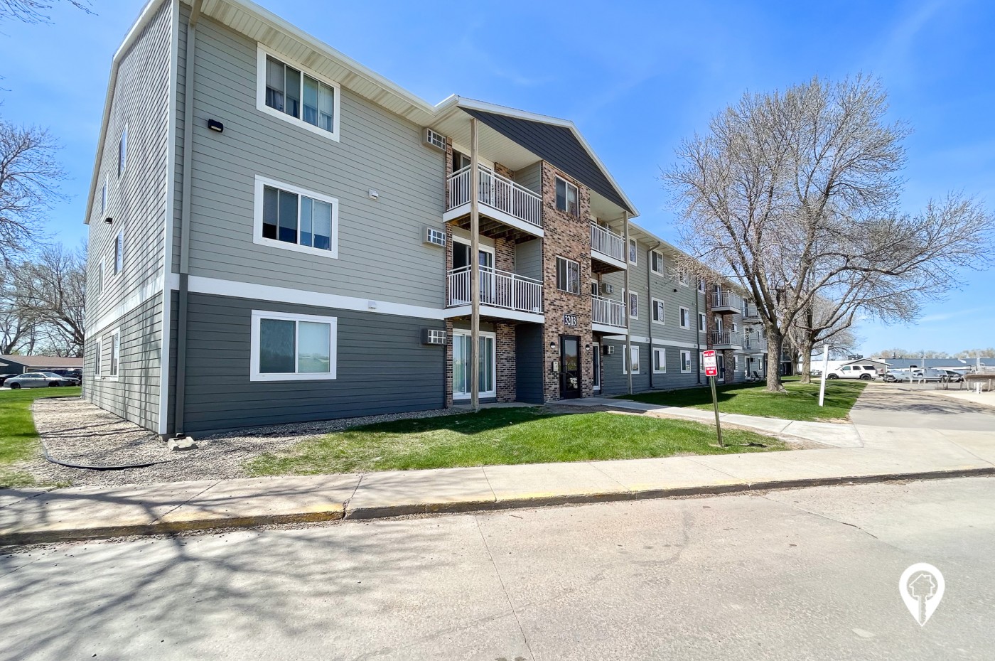 Golden Creek Apartments