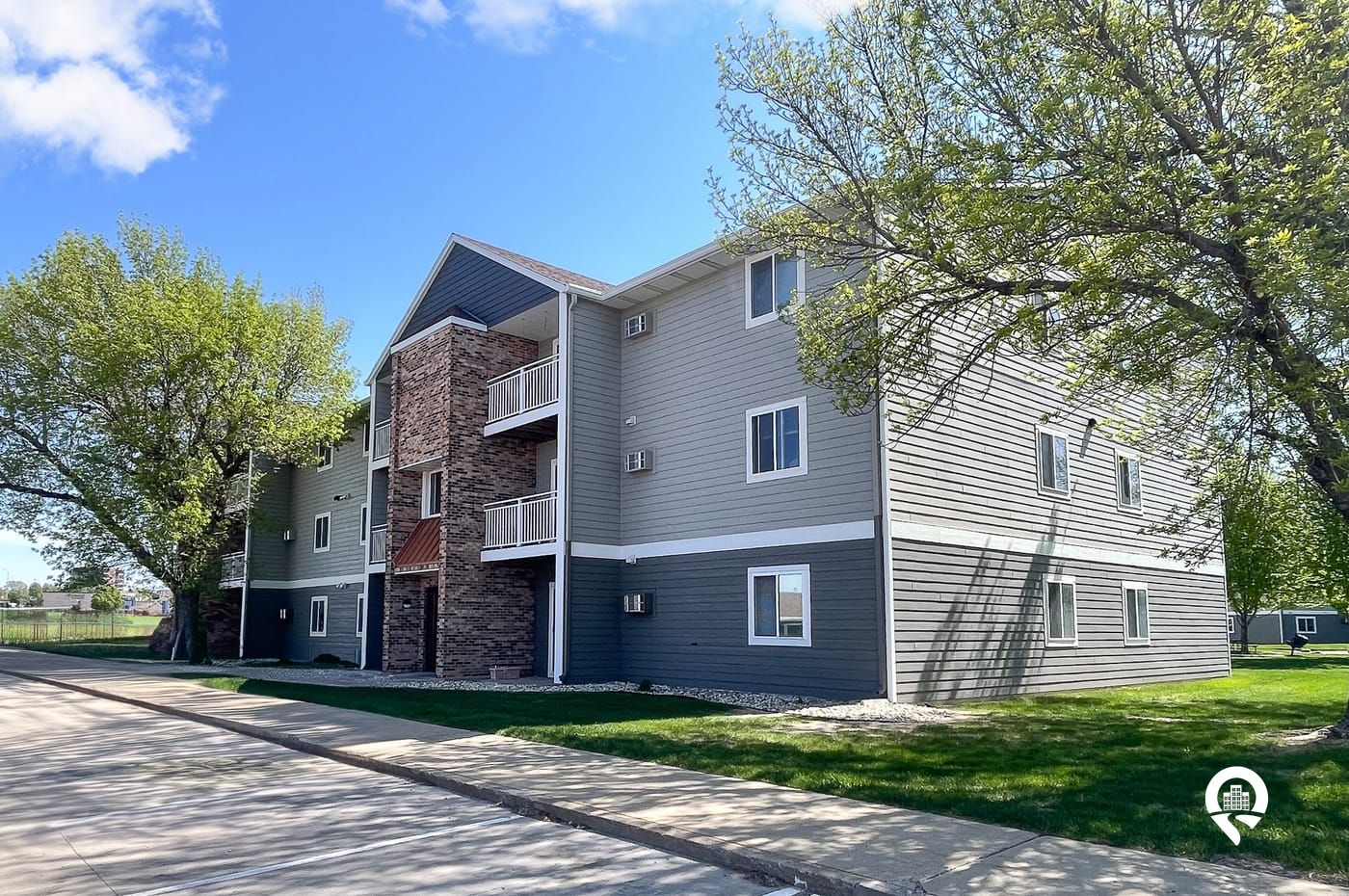 Golden Creek Apartments