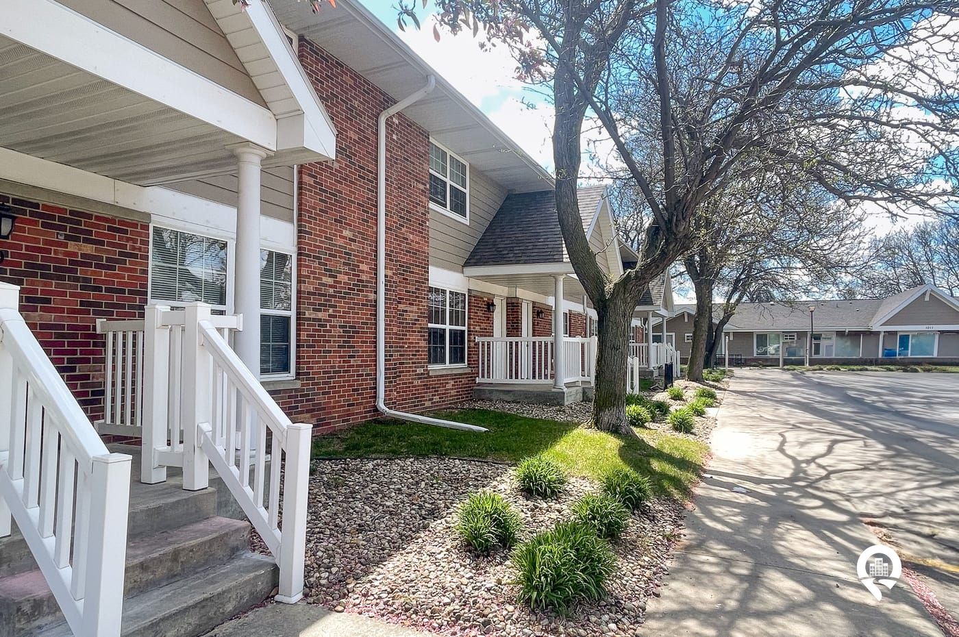 Grandview Apartments & Townhomes