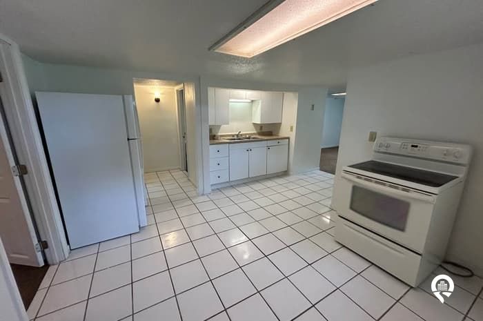 101 16th St S Apartment