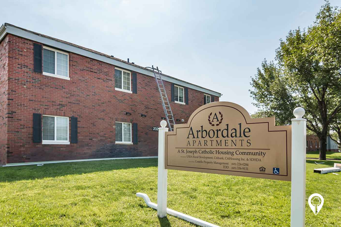 Arbordale Apartments & Townhomes