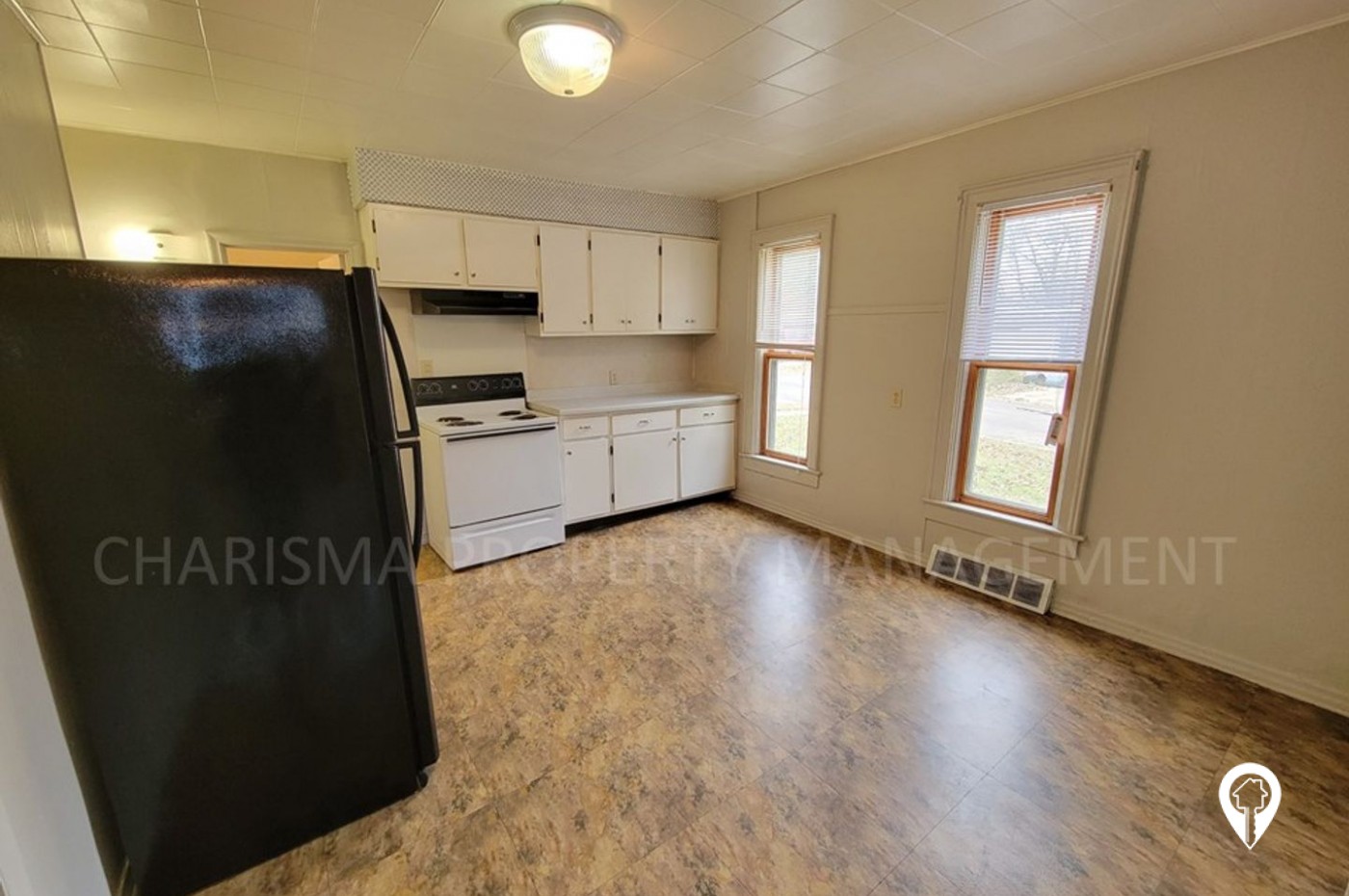 901-903  S 10th Ave Twin Home