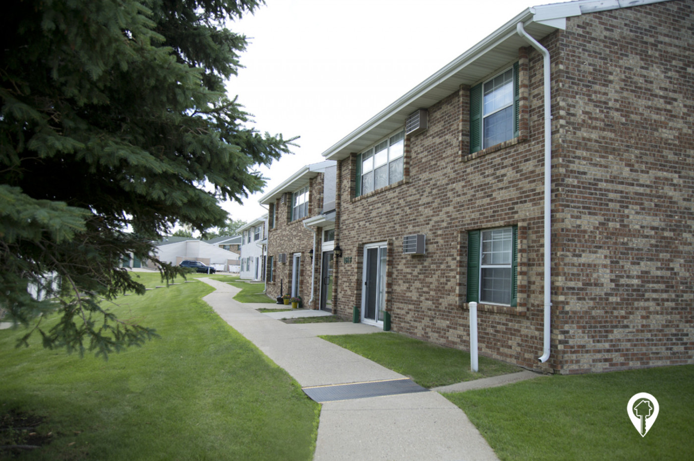 Crestview Apartments