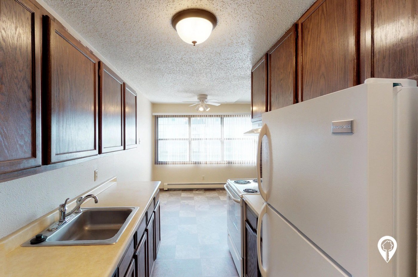 Crestview Apartments