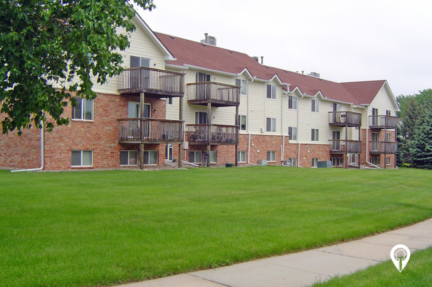 Windsor Heights Apartments and Townhomes