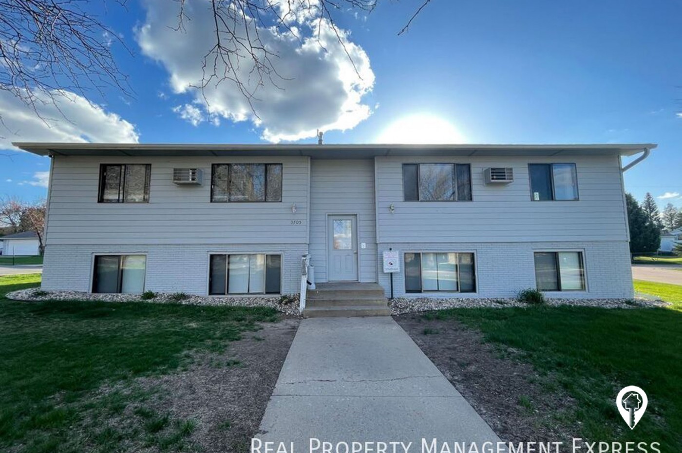 3705-02 S. Cathy Avenue Apartment