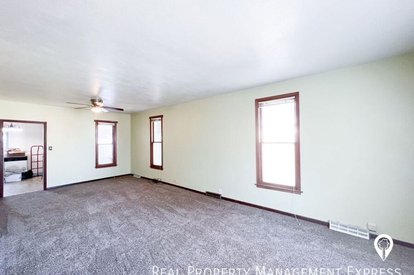 715 S 4th Ave House