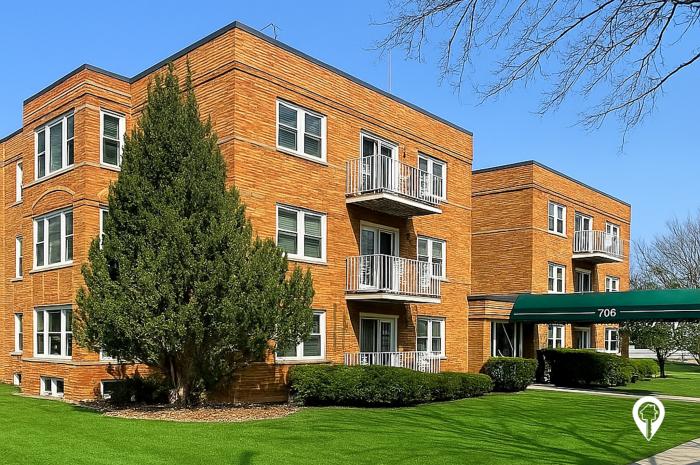 Summit Apartments