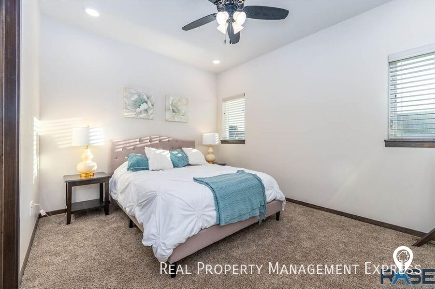 5316 S Eastwind Ave House