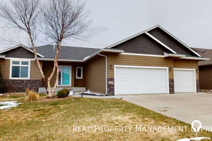 2900 S Statice Ave House